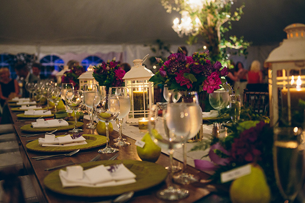 equestrian-wedding-in-purple-and-green