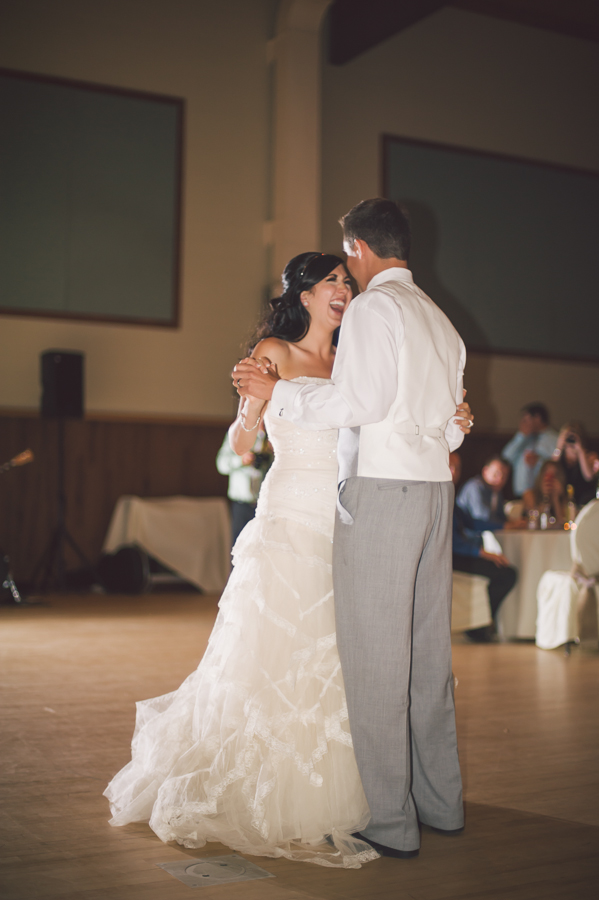 family-farm-wedding-in-pink-and-gray