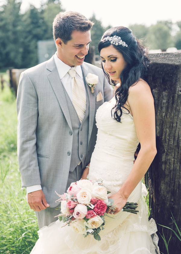 family-farm-wedding-in-pink-and-gray