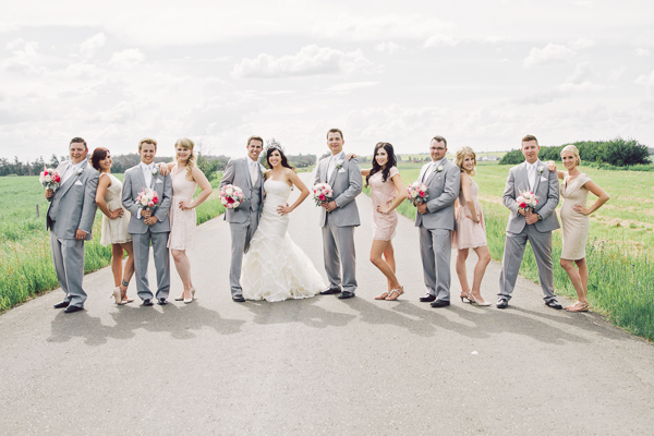 family-farm-wedding-in-pink-and-gray