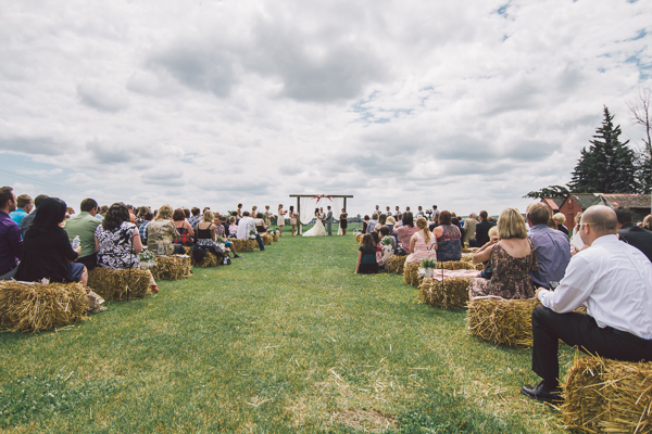 family-farm-wedding-in-pink-and-gray