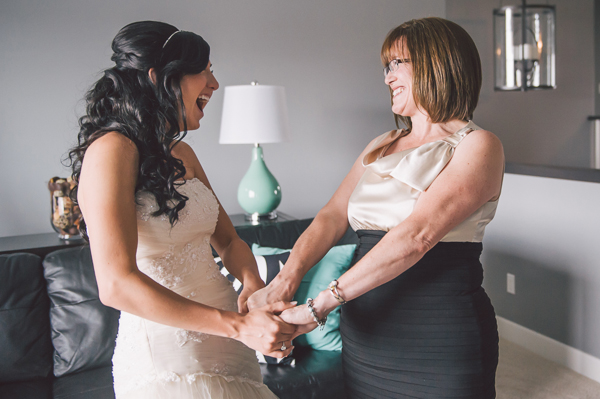 family-farm-wedding-in-pink-and-gray