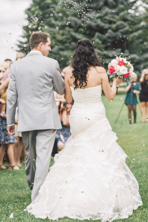family-farm-wedding-in-pink-and-gray