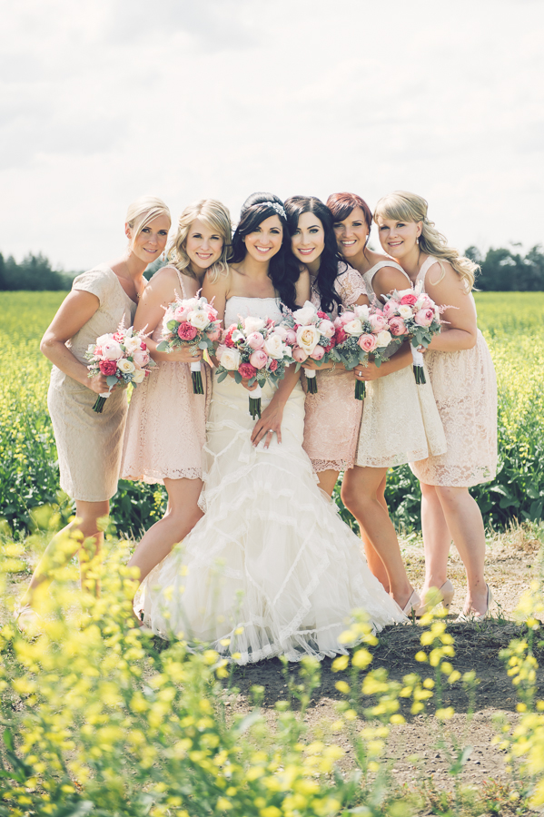 family-farm-wedding-in-pink-and-gray