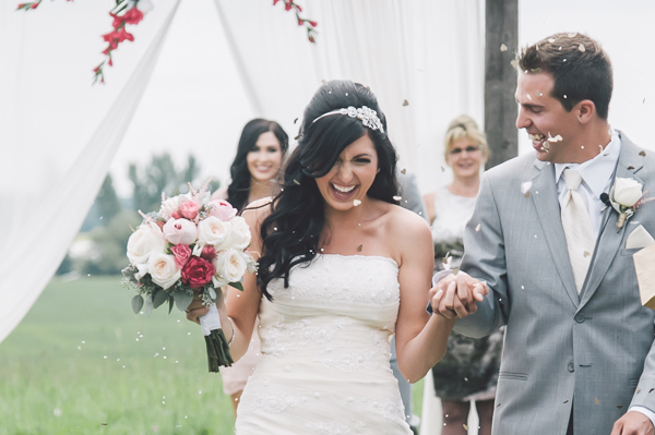 family-farm-wedding-in-pink-and-gray