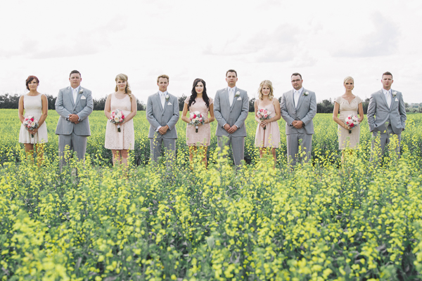 family-farm-wedding-in-pink-and-gray