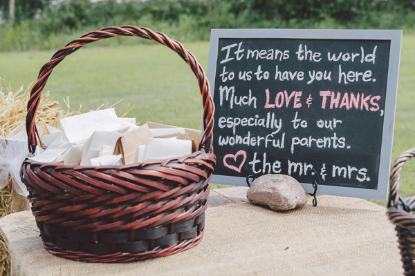 family-farm-wedding-in-pink-and-gray