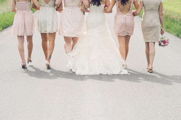 family-farm-wedding-in-pink-and-gray
