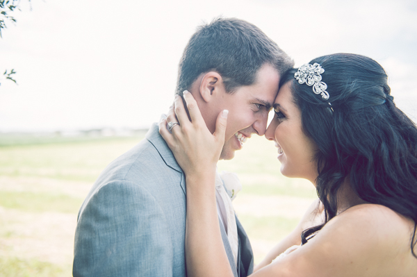 family-farm-wedding-in-pink-and-gray