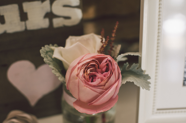 family-farm-wedding-in-pink-and-gray