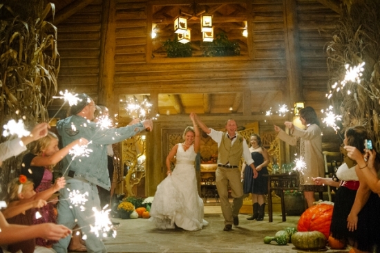 35-rustic-chic-smoky-mountain-wedding
