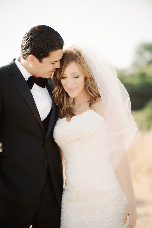 malibu-beach-wedding-in-pink-and-white
