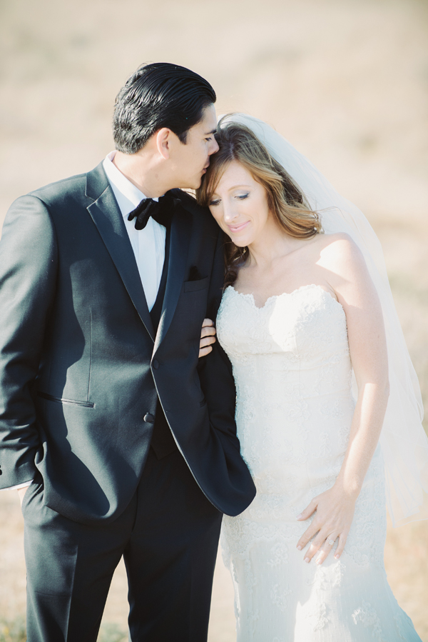 malibu-beach-wedding-in-pink-and-white