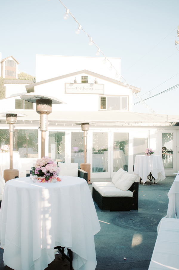 malibu-beach-wedding-in-pink-and-white