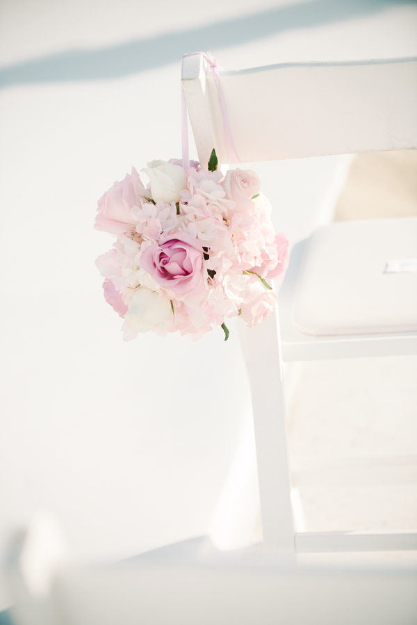 malibu-beach-wedding-in-pink-and-white