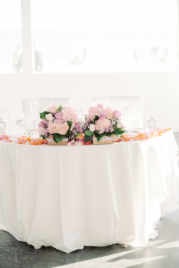 malibu-beach-wedding-in-pink-and-white