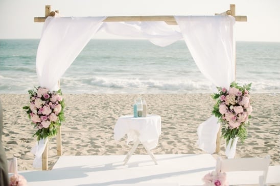 beach wedding ceremony decor ideas