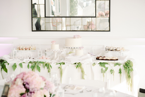 malibu-beach-wedding-in-pink-and-white