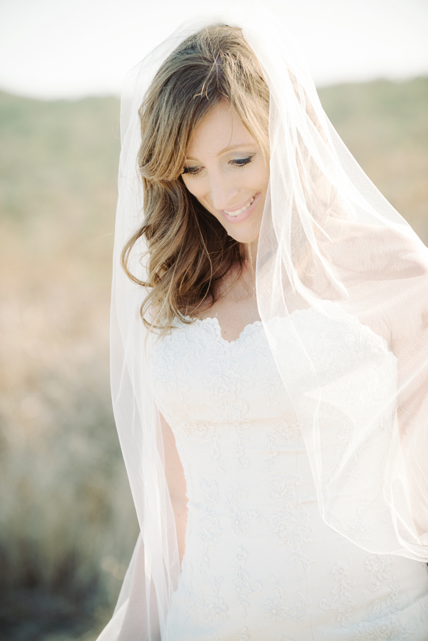 malibu-beach-wedding-in-pink-and-white