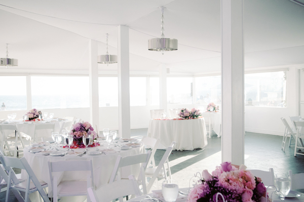malibu-beach-wedding-in-pink-and-white