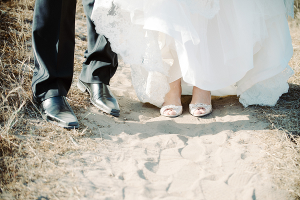 malibu-beach-wedding-in-pink-and-white