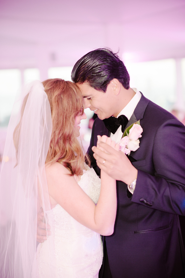 malibu-beach-wedding-in-pink-and-white