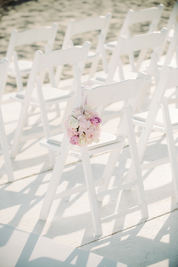 malibu-beach-wedding-in-pink-and-white