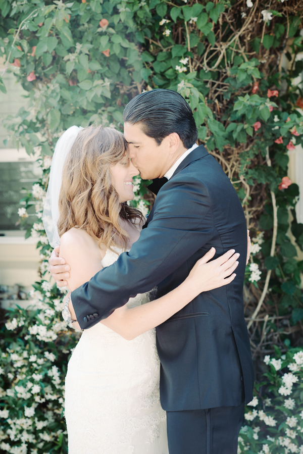 malibu-beach-wedding-in-pink-and-white
