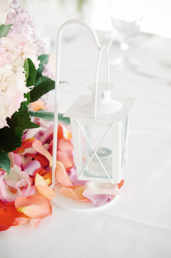 malibu-beach-wedding-in-pink-and-white