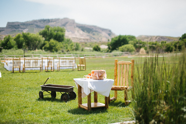 nebraska-navy-and-orange-wedding