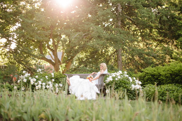 nebraska-navy-and-orange-wedding