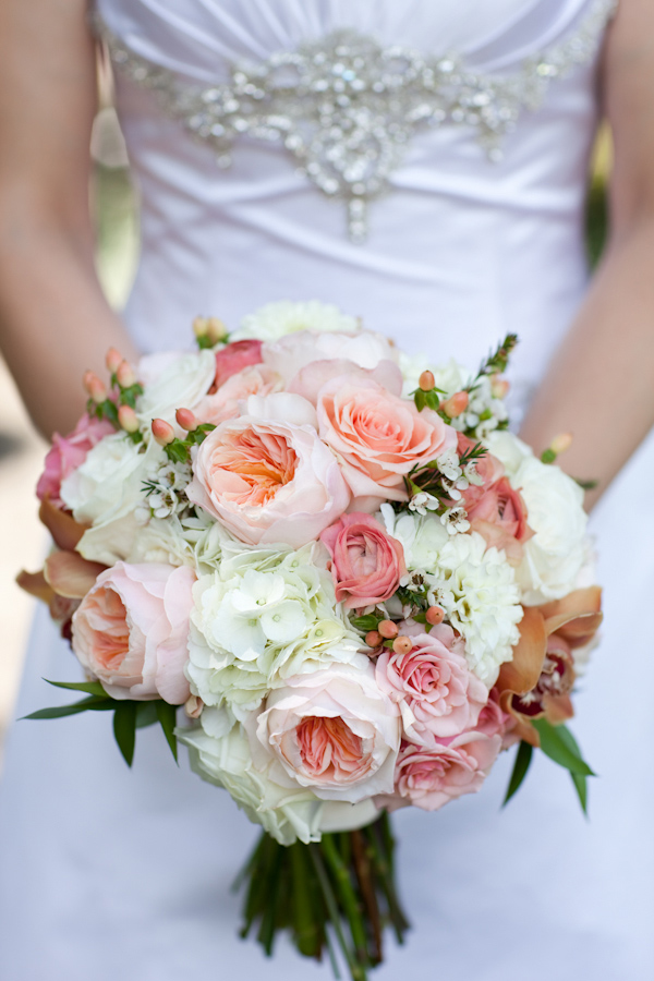 pennsylvania-peach-and-cream-garden
