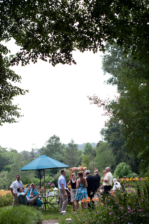pennsylvania-peach-and-cream-garden