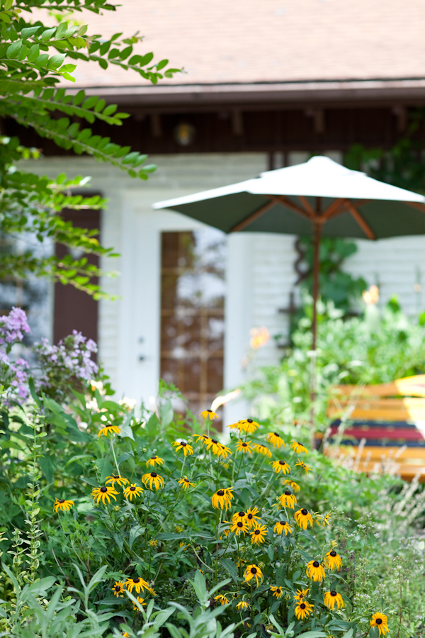pennsylvania-peach-and-cream-garden