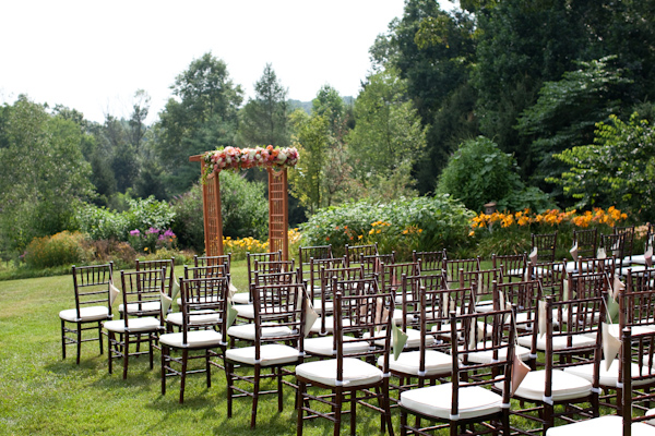 pennsylvania-peach-and-cream-garden