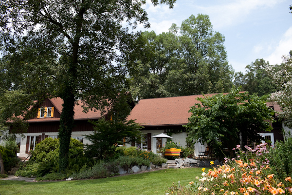 pennsylvania-peach-and-cream-garden