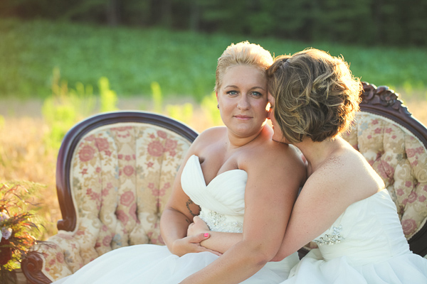 rustic-plum-and-gold-wedding-ideas