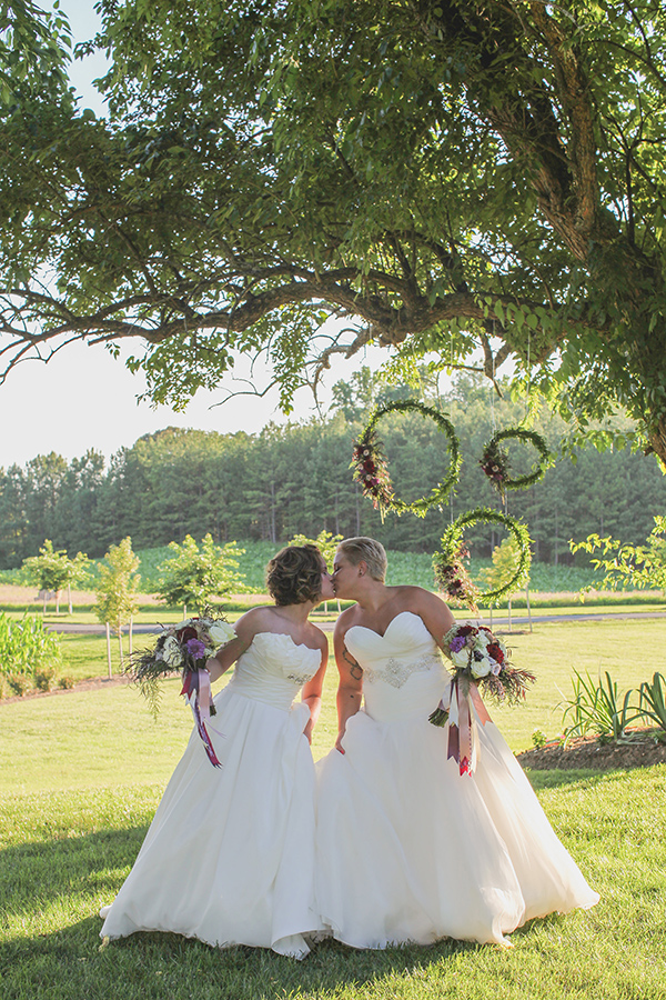 rustic-plum-and-gold-wedding-ideas