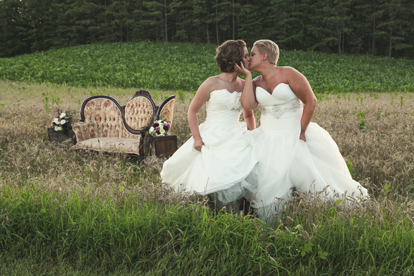 rustic-plum-and-gold-wedding-ideas
