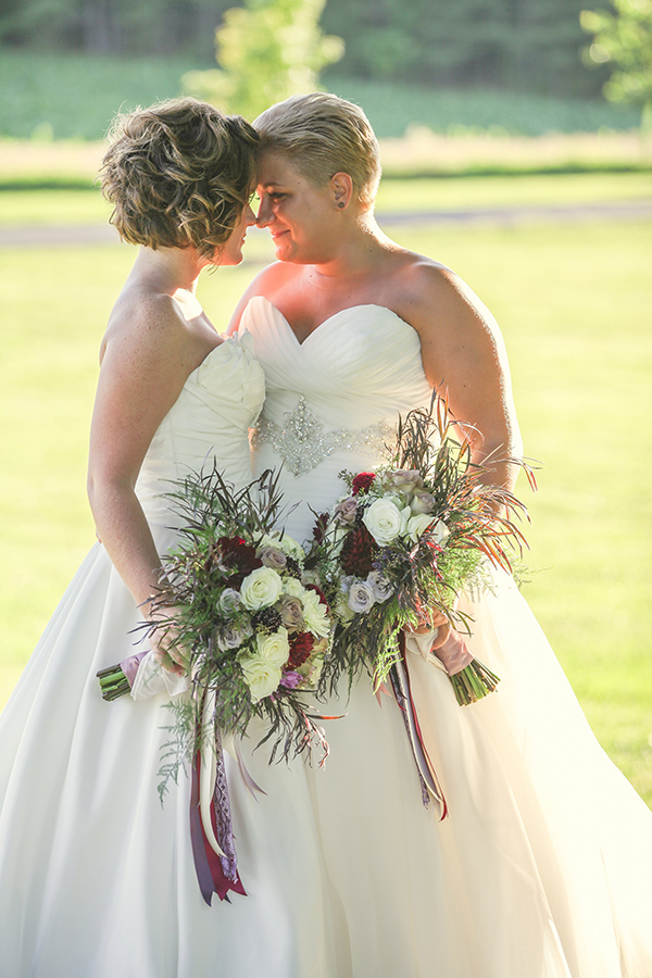 rustic-plum-and-gold-wedding-ideas