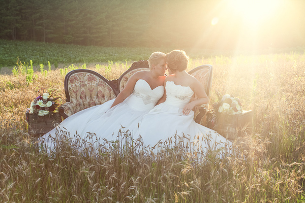 rustic-plum-and-gold-wedding-ideas