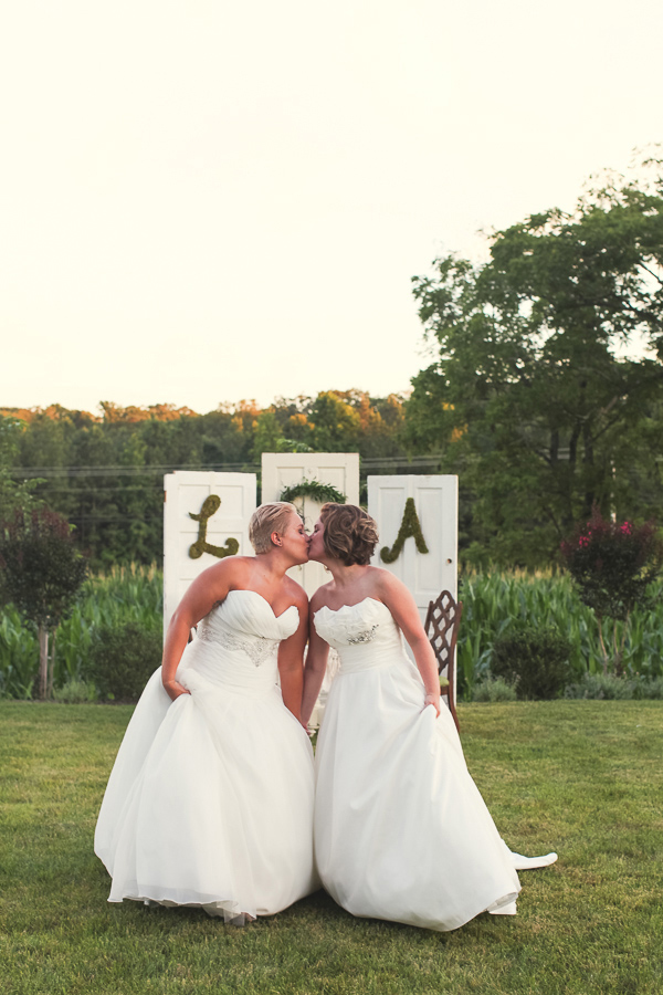 rustic-plum-and-gold-wedding-ideas