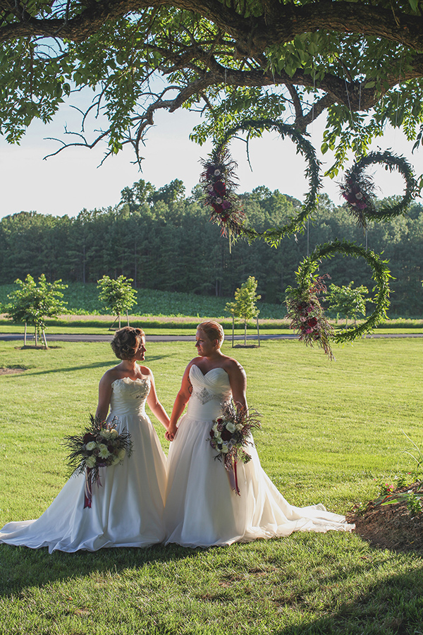 rustic-plum-and-gold-wedding-ideas