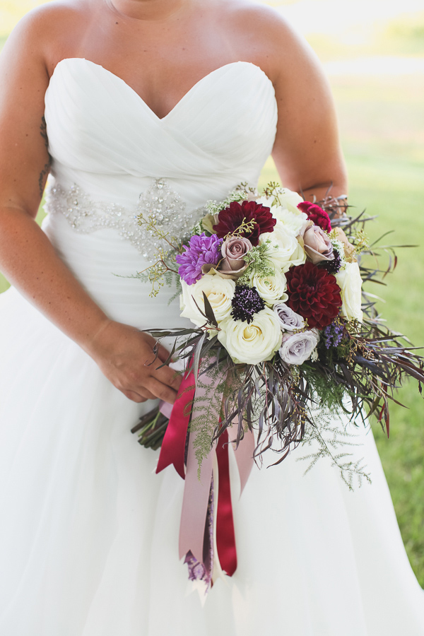 rustic-plum-and-gold-wedding-ideas