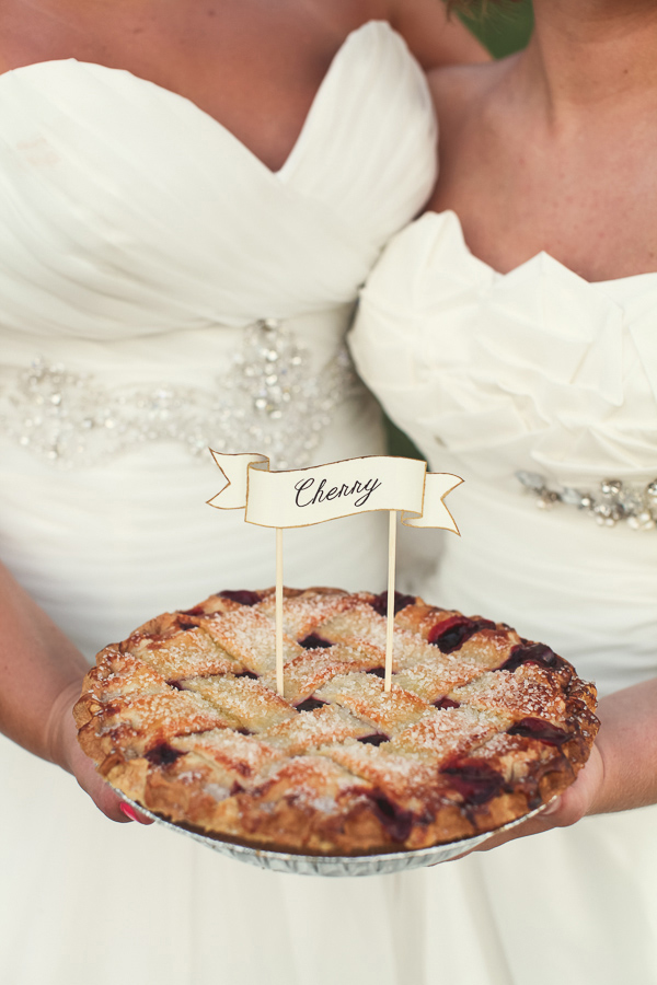 rustic-plum-and-gold-wedding-ideas