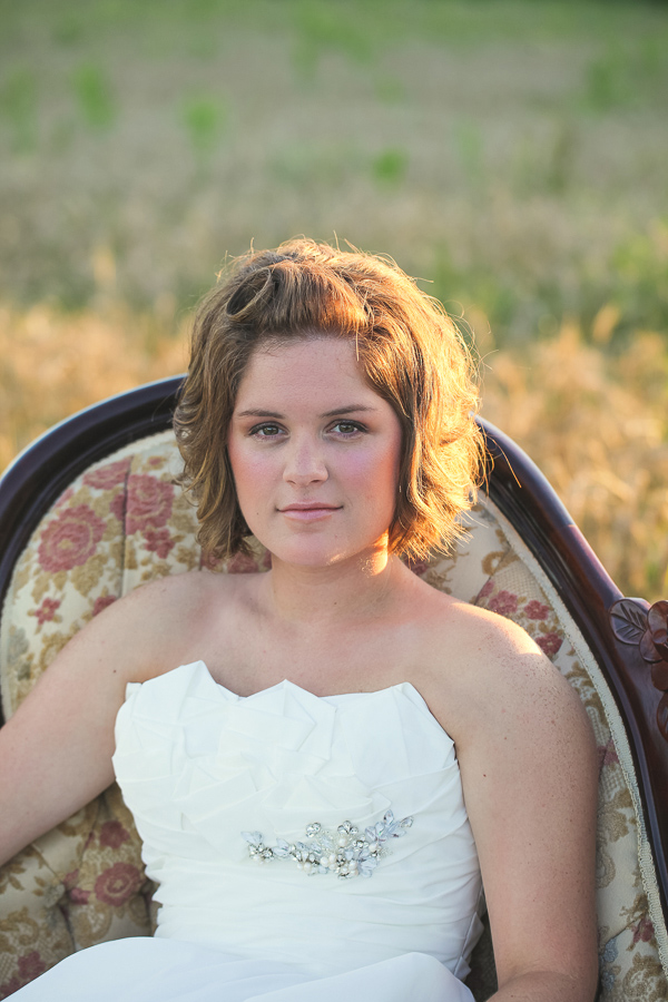 rustic-plum-and-gold-wedding-ideas