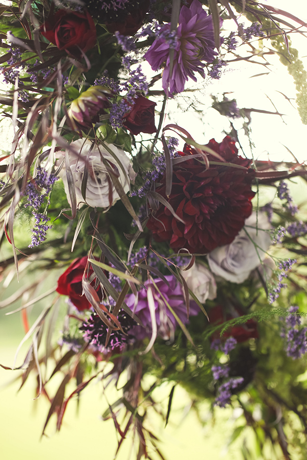rustic-plum-and-gold-wedding-ideas