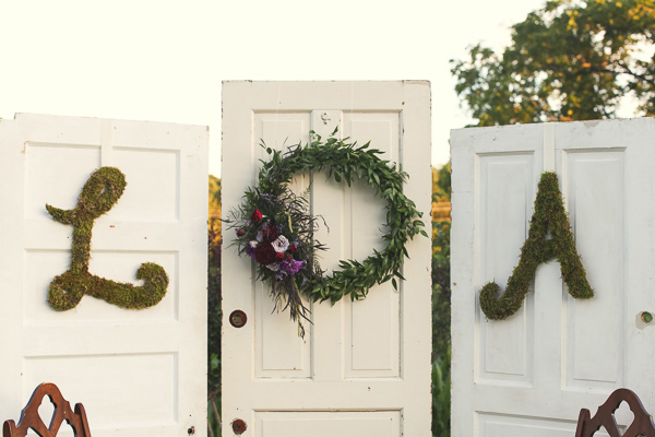rustic-plum-and-gold-wedding-ideas