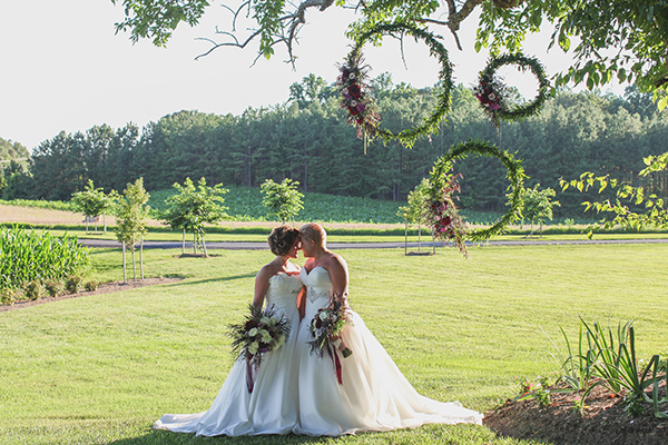 rustic-plum-and-gold-wedding-ideas