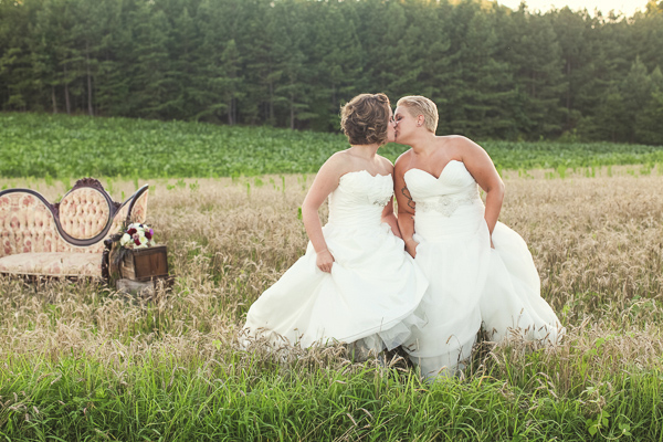 rustic-plum-and-gold-wedding-ideas